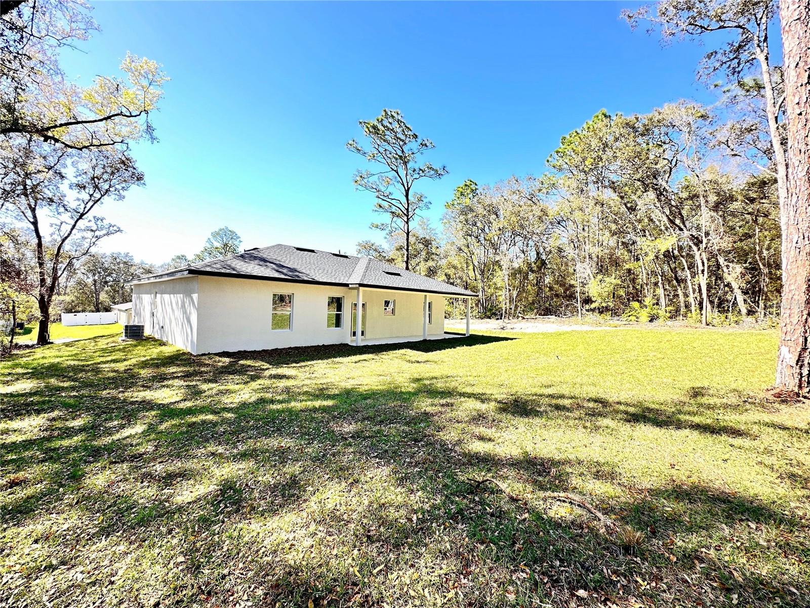 6335 N DARLINGTON DR
