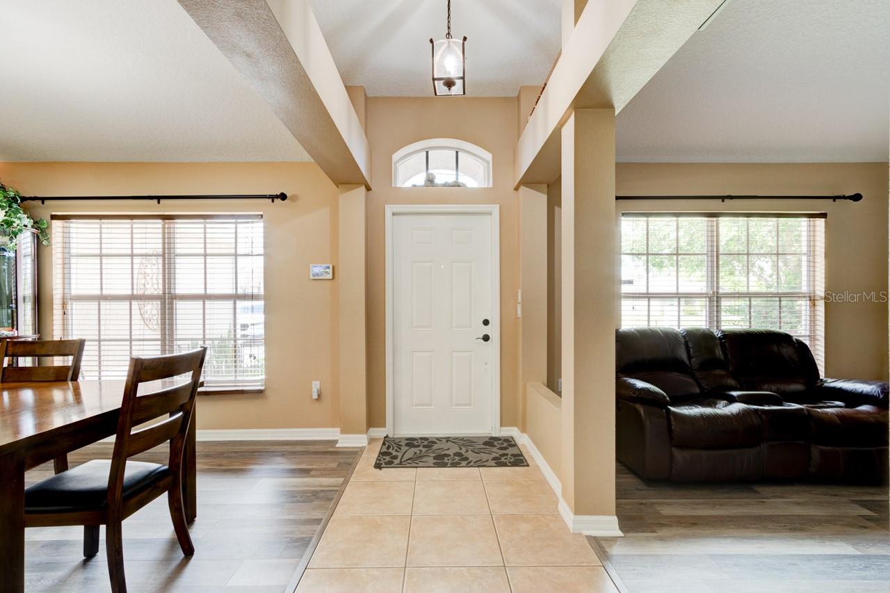 2951 E WACO DR