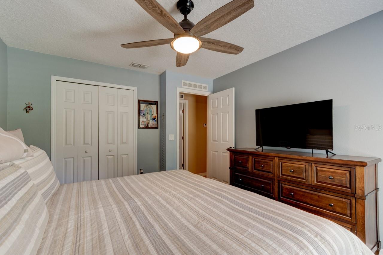 2951 E WACO DR