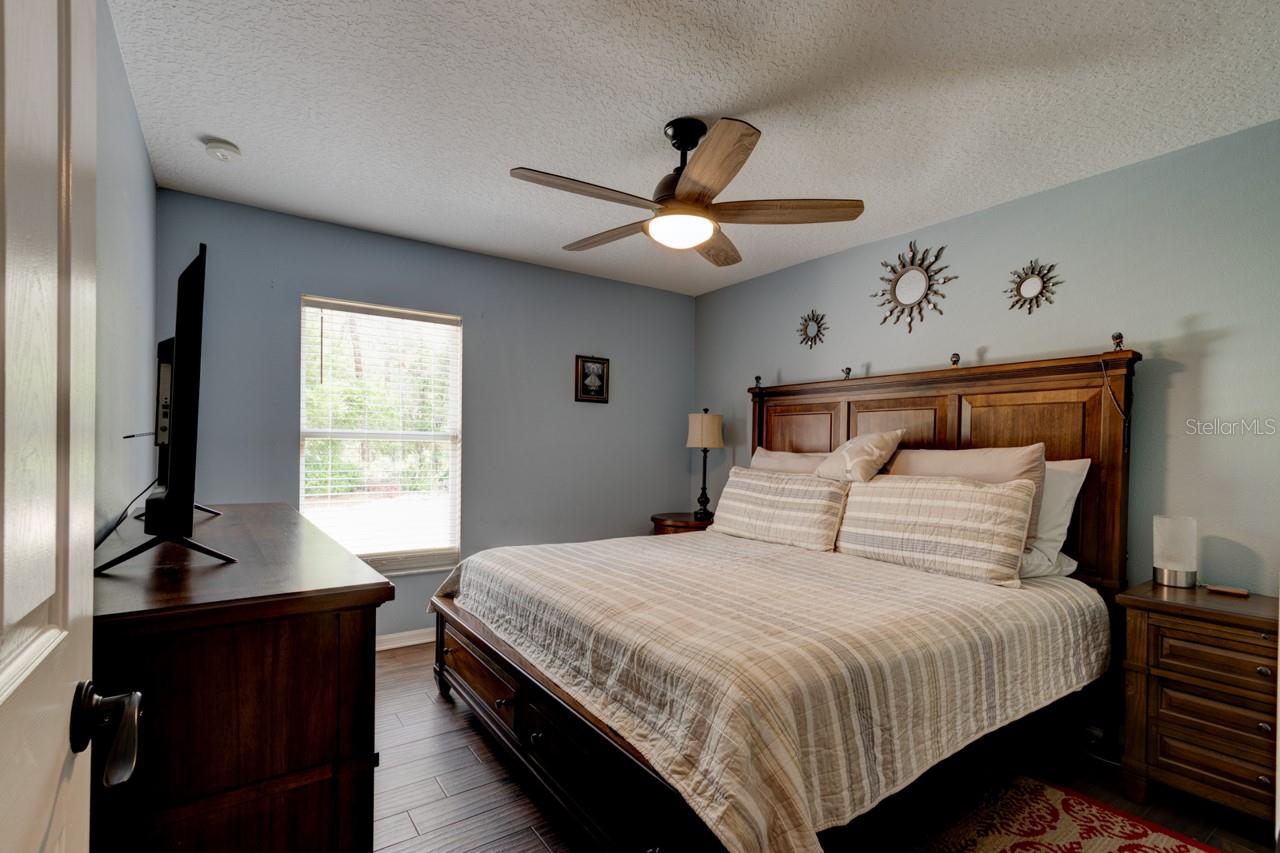 2951 E WACO DR
