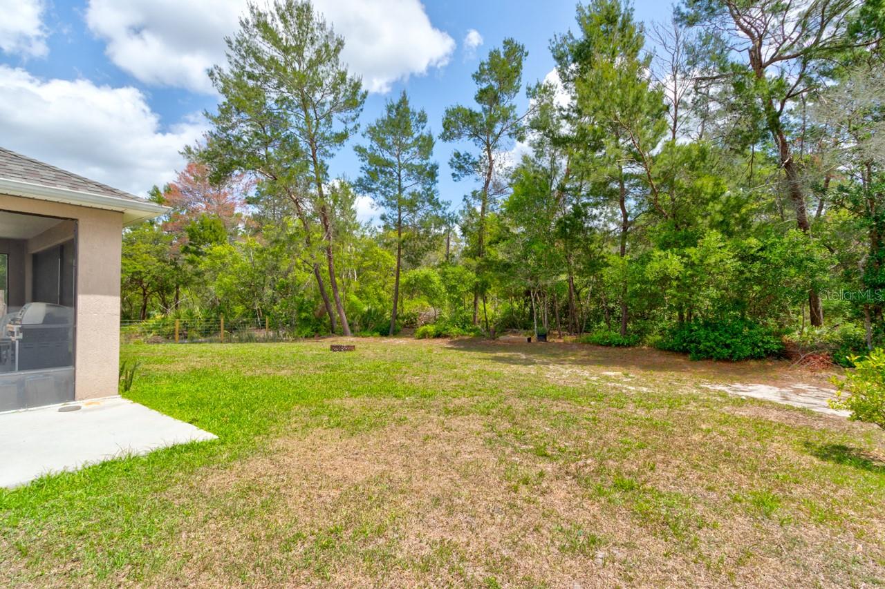 2951 E WACO DR