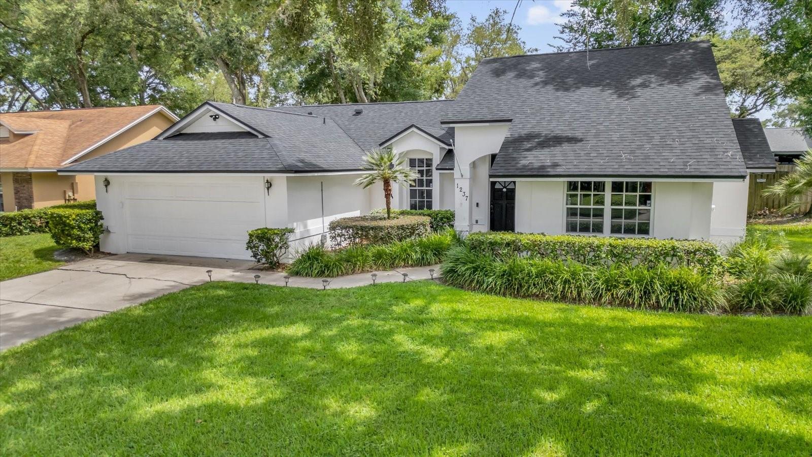 1237 ERIK CT
