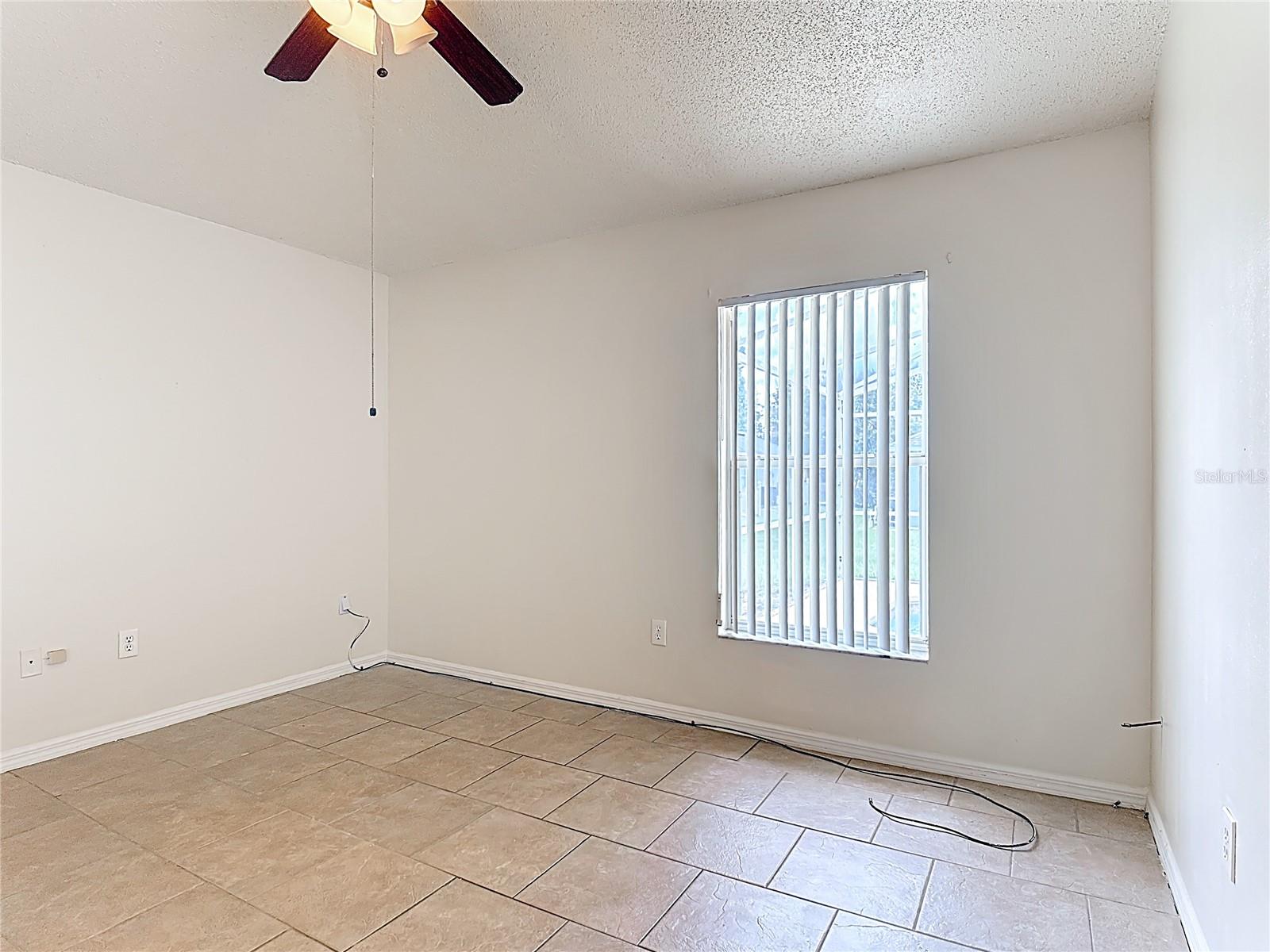 328 WALPOLE LOOP
