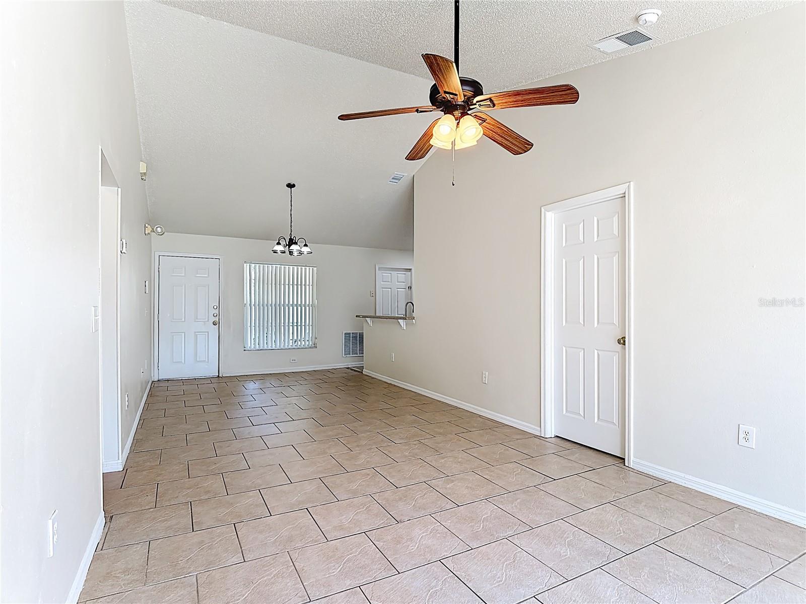 328 WALPOLE LOOP