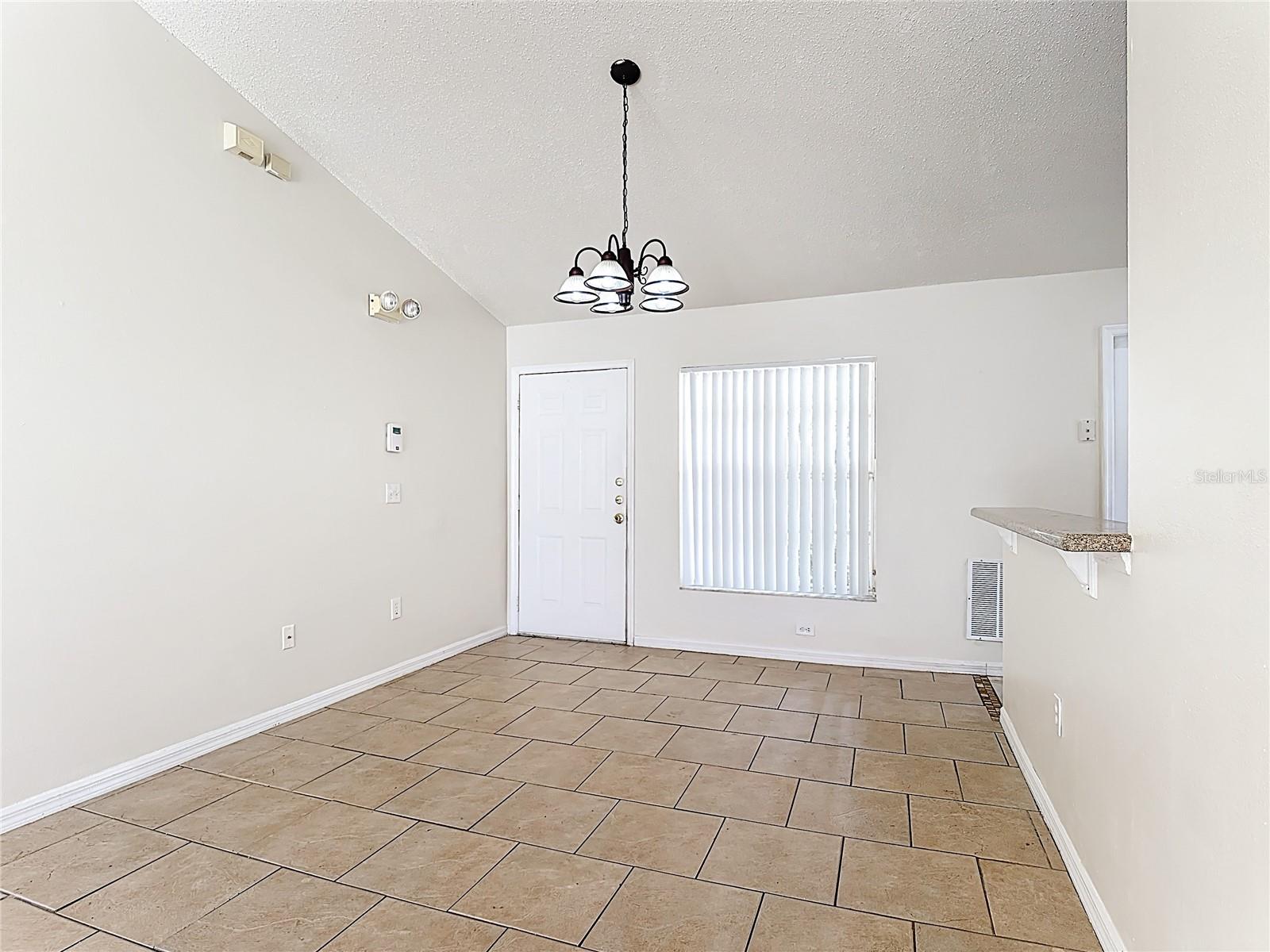 328 WALPOLE LOOP