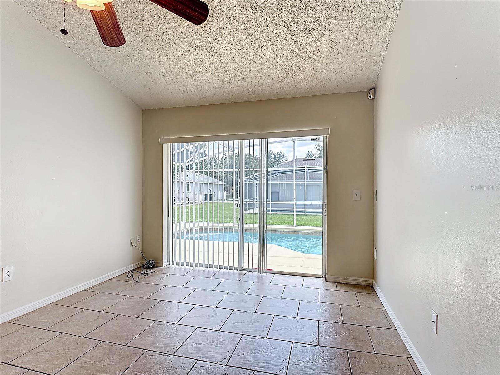 328 WALPOLE LOOP