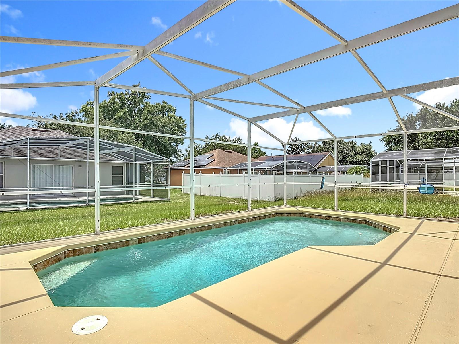 328 WALPOLE LOOP