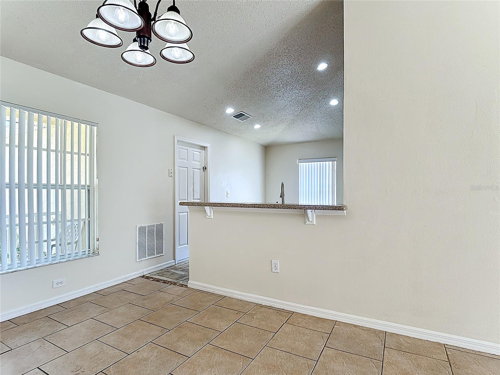 328 WALPOLE LOOP