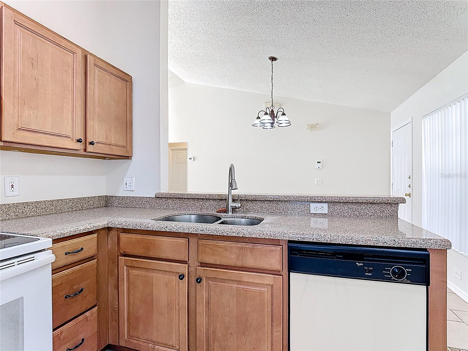 328 WALPOLE LOOP