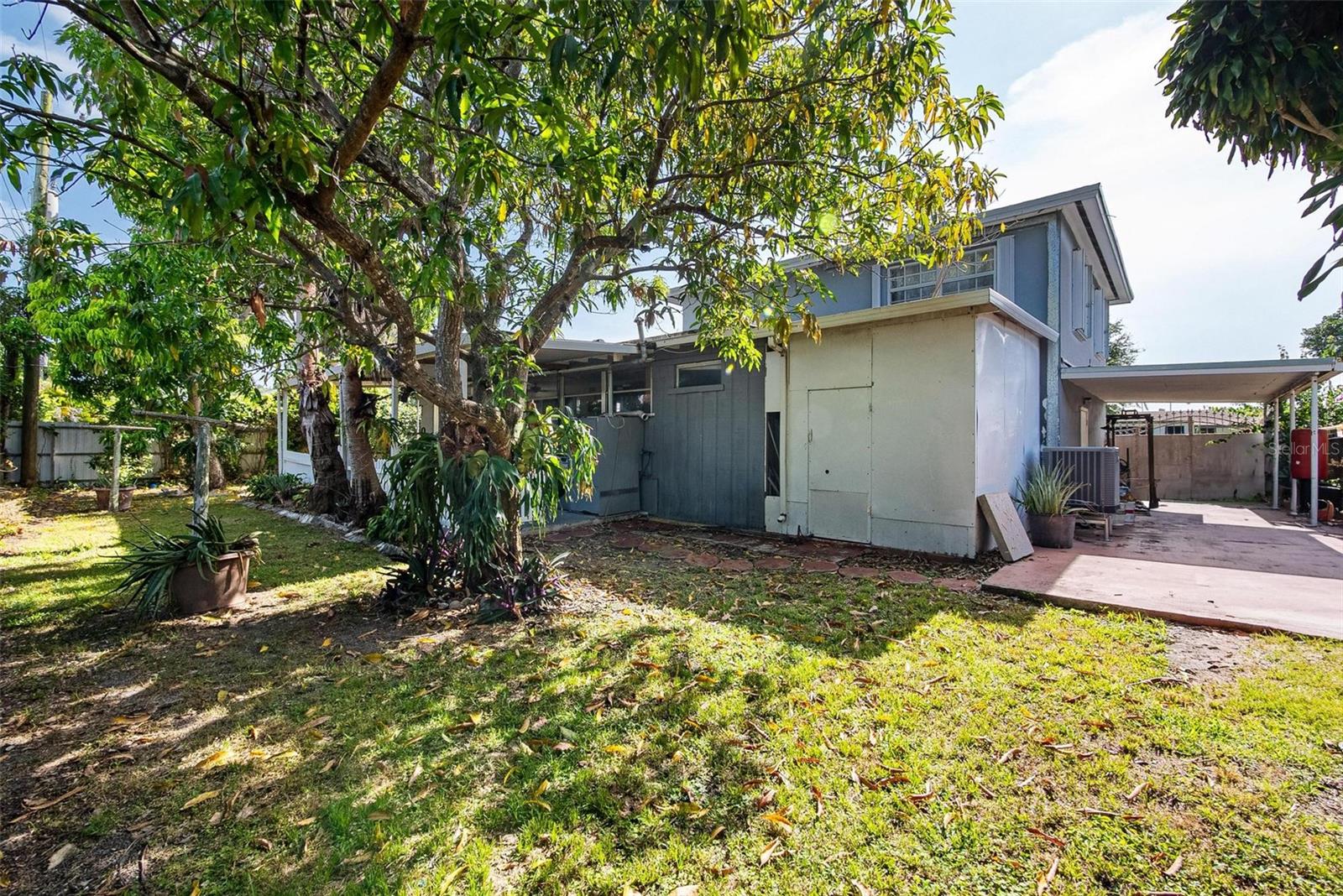 1715 SW 84TH AVE