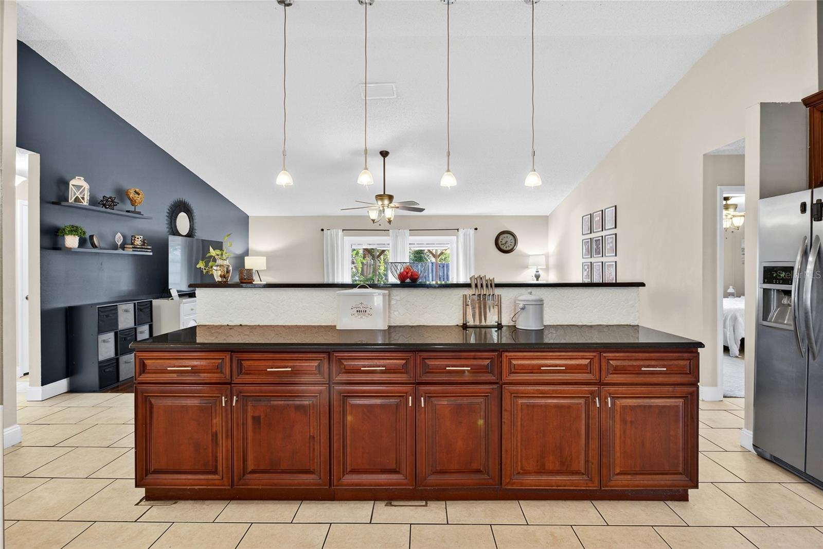 4807 DUNBARTON DR