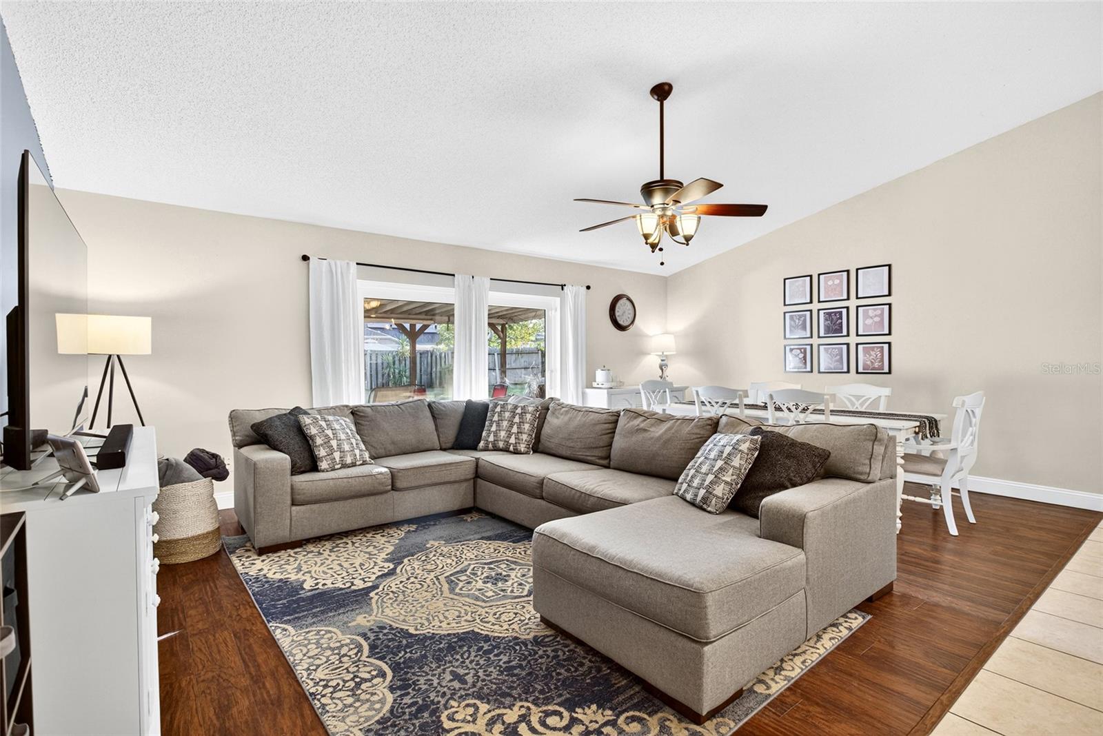 4807 DUNBARTON DR