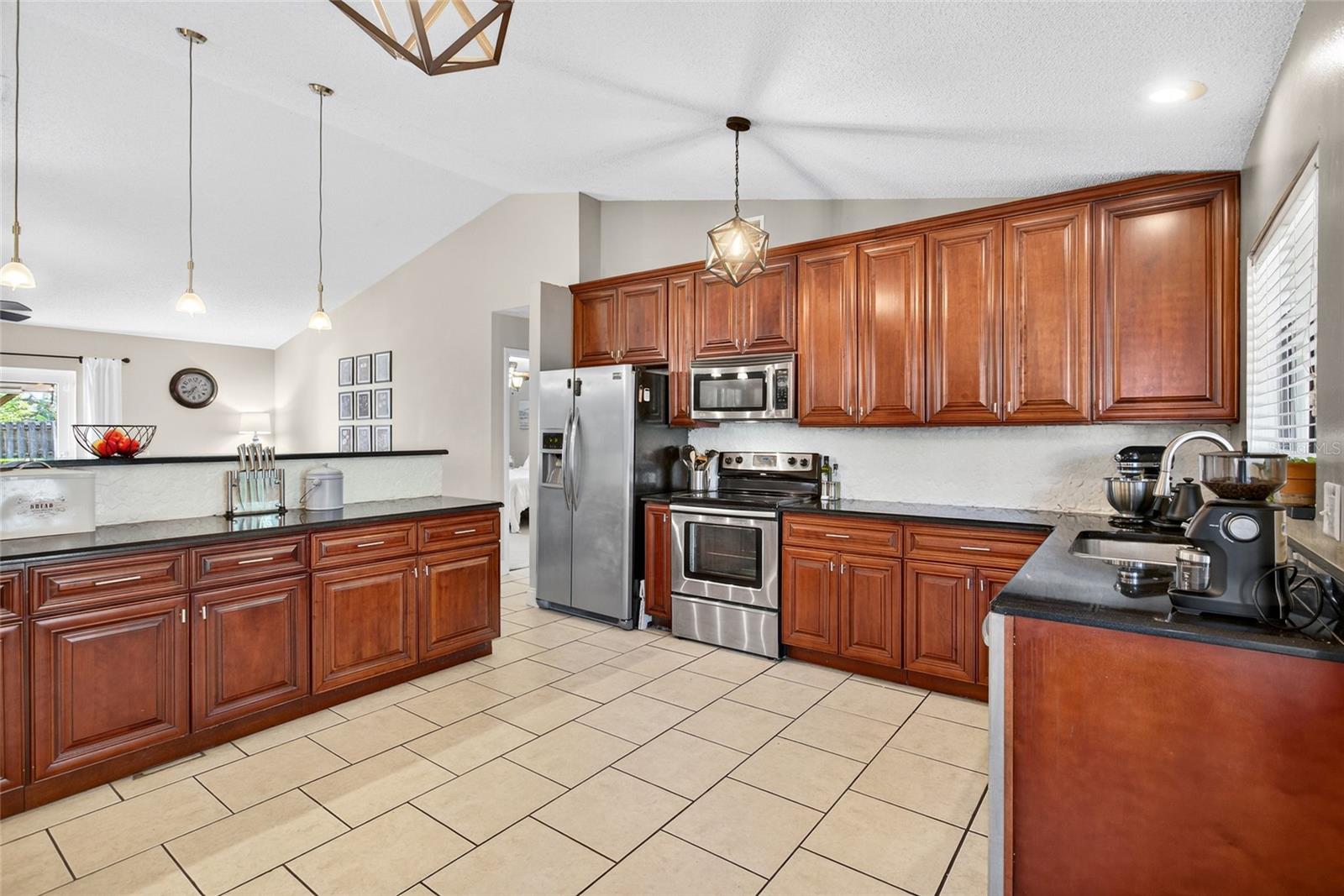 4807 DUNBARTON DR