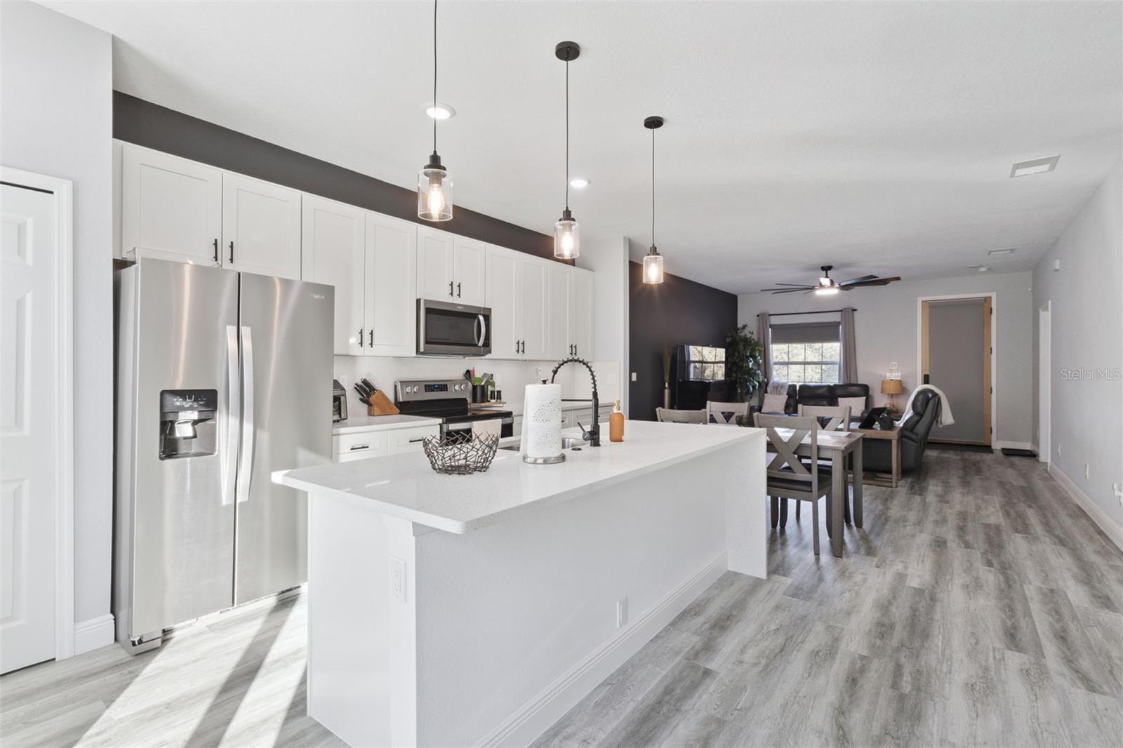 15884 SW 33RD AVENUE RD