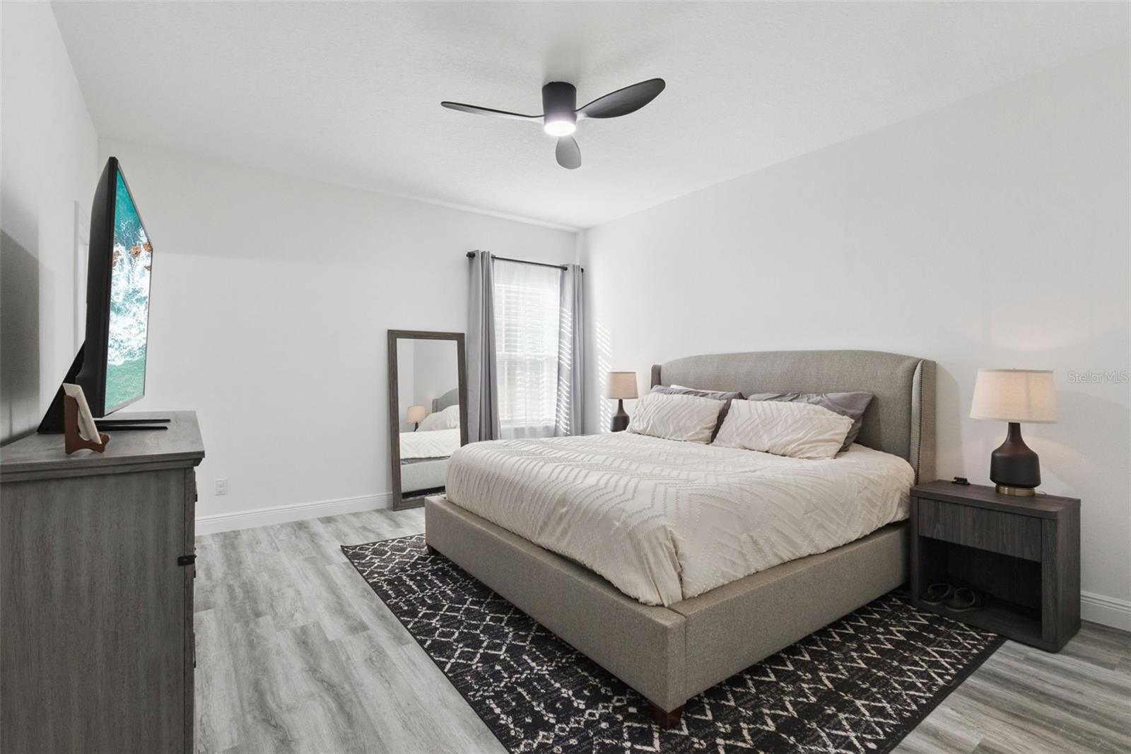 15884 SW 33RD AVENUE RD