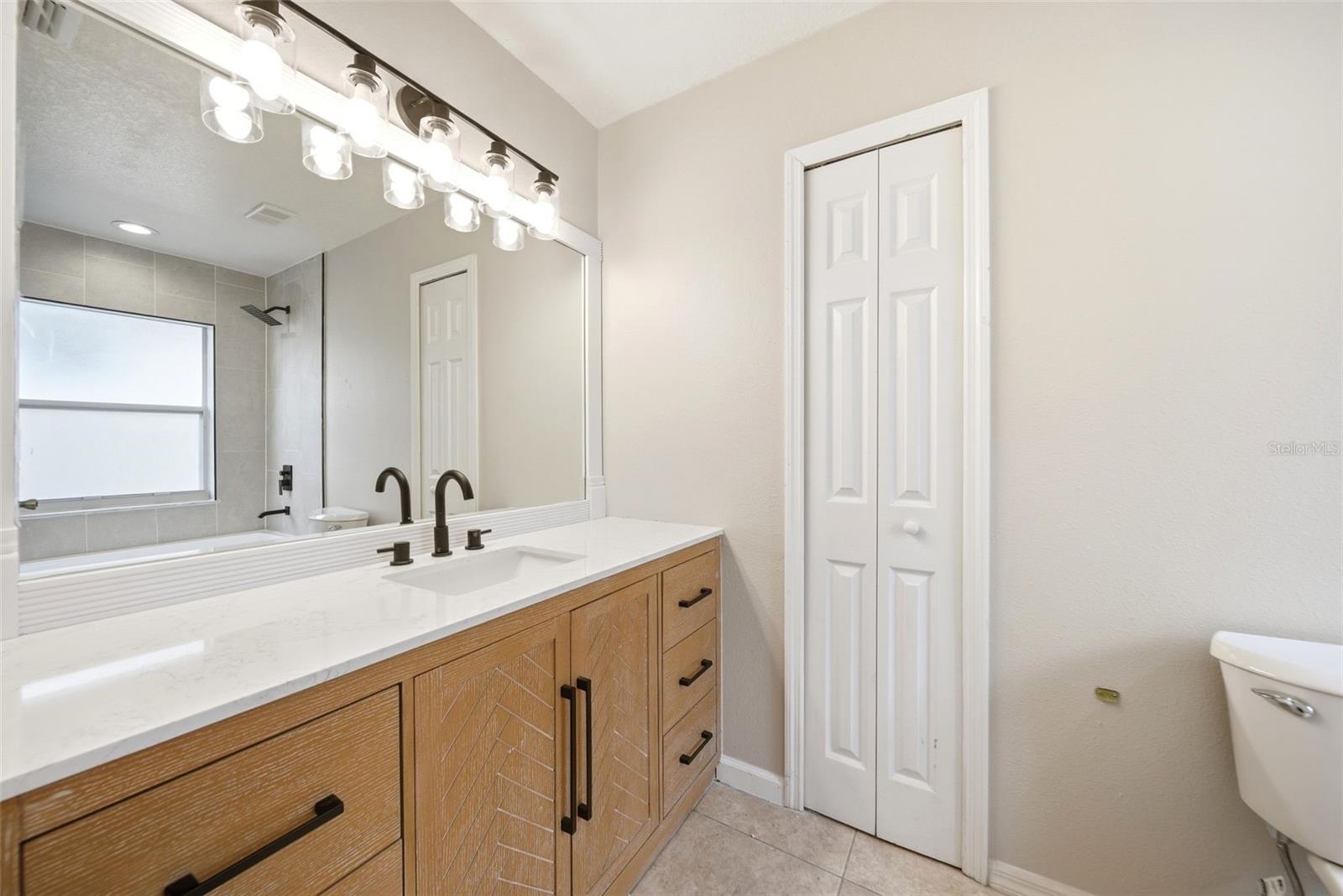 245 HOLLINGSHEAD LOOP