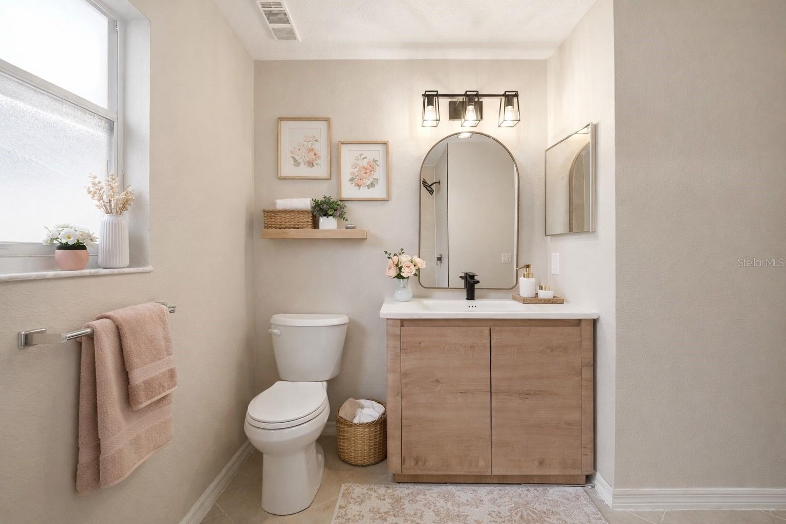 245 HOLLINGSHEAD LOOP