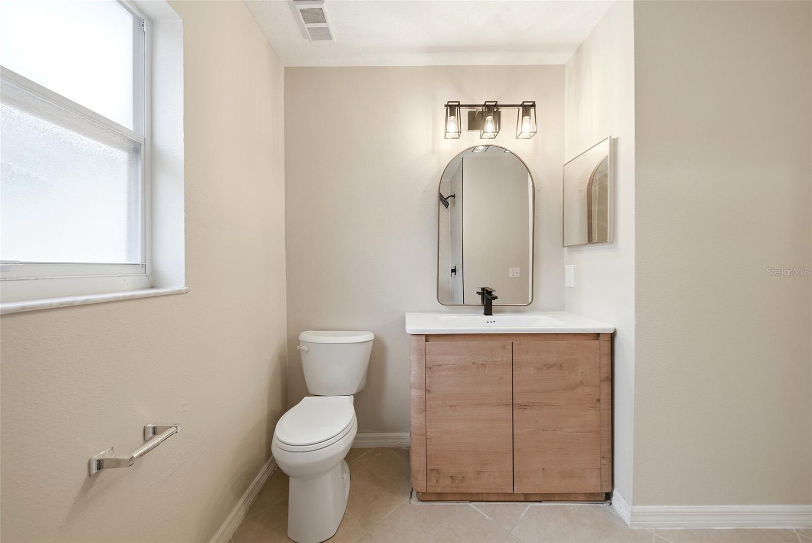 245 HOLLINGSHEAD LOOP