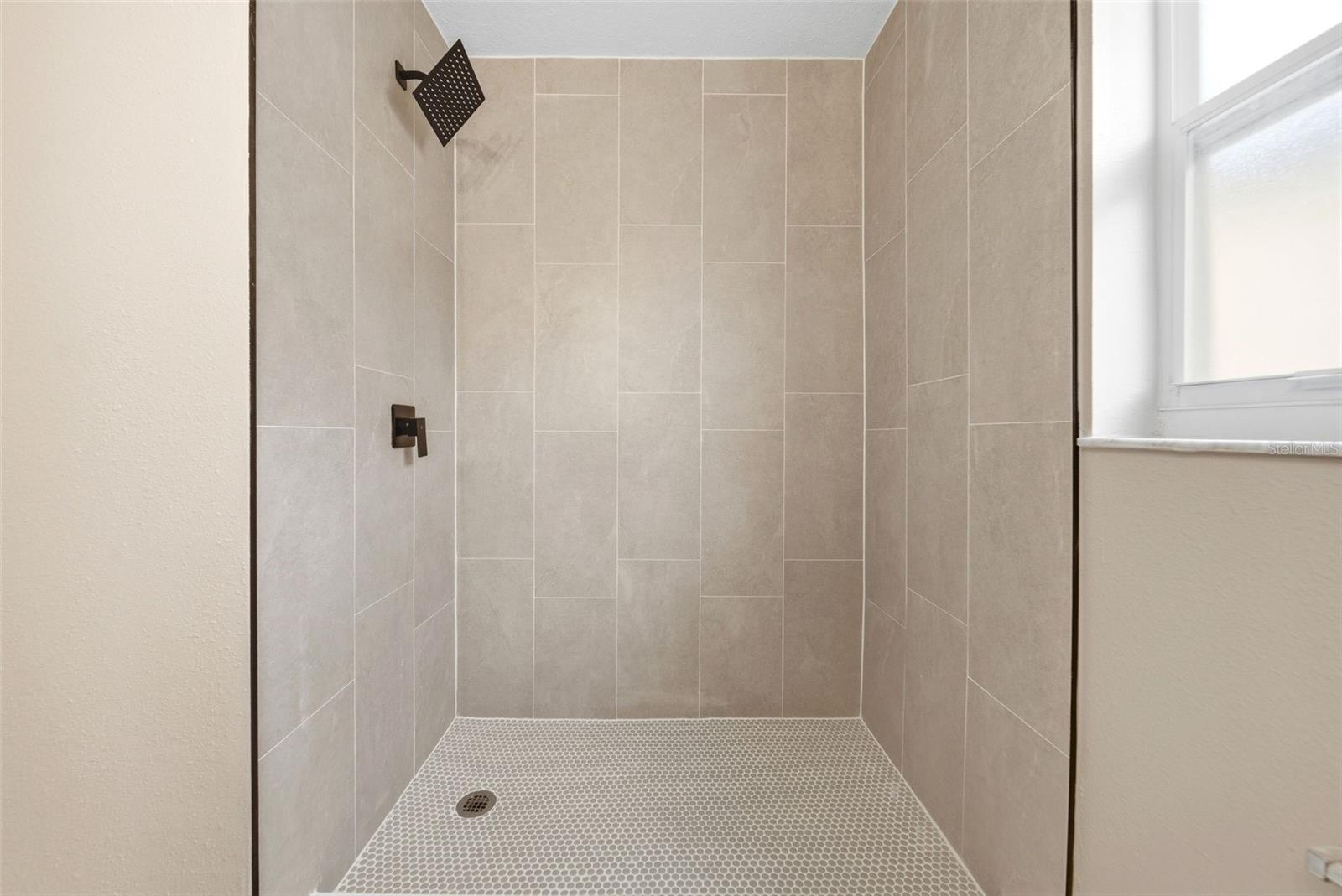 245 HOLLINGSHEAD LOOP