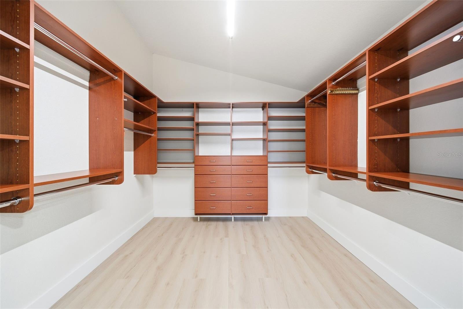 4265 CONWAY PLACE CIRCLE CIR