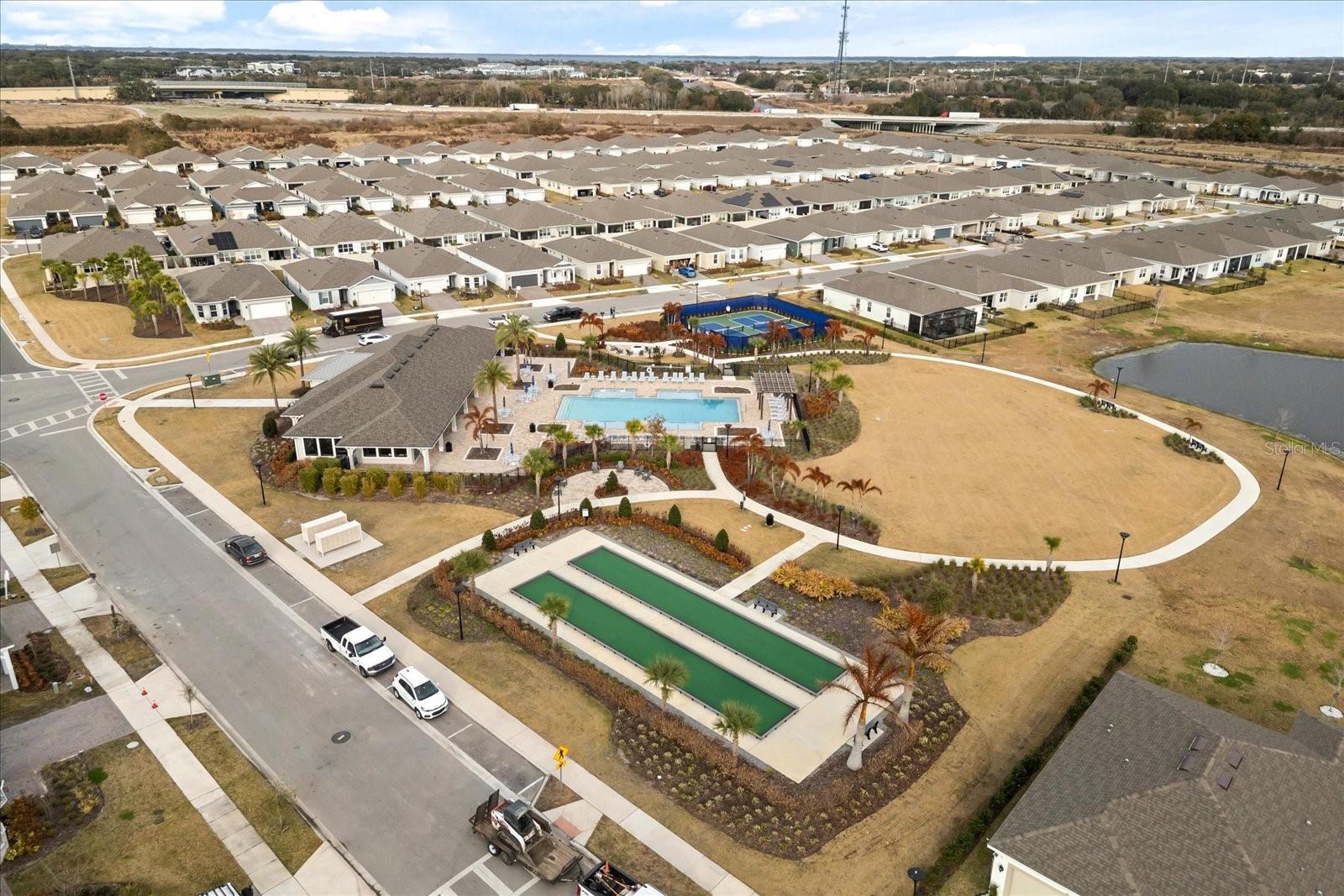 2624 BLOWING BREEZE AVE