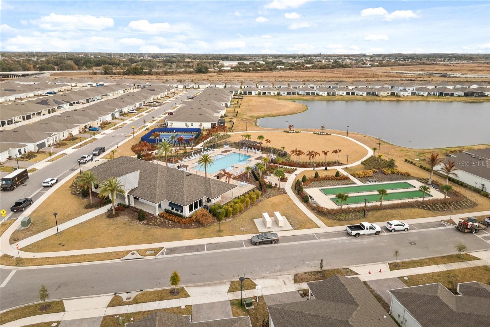 2624 BLOWING BREEZE AVE