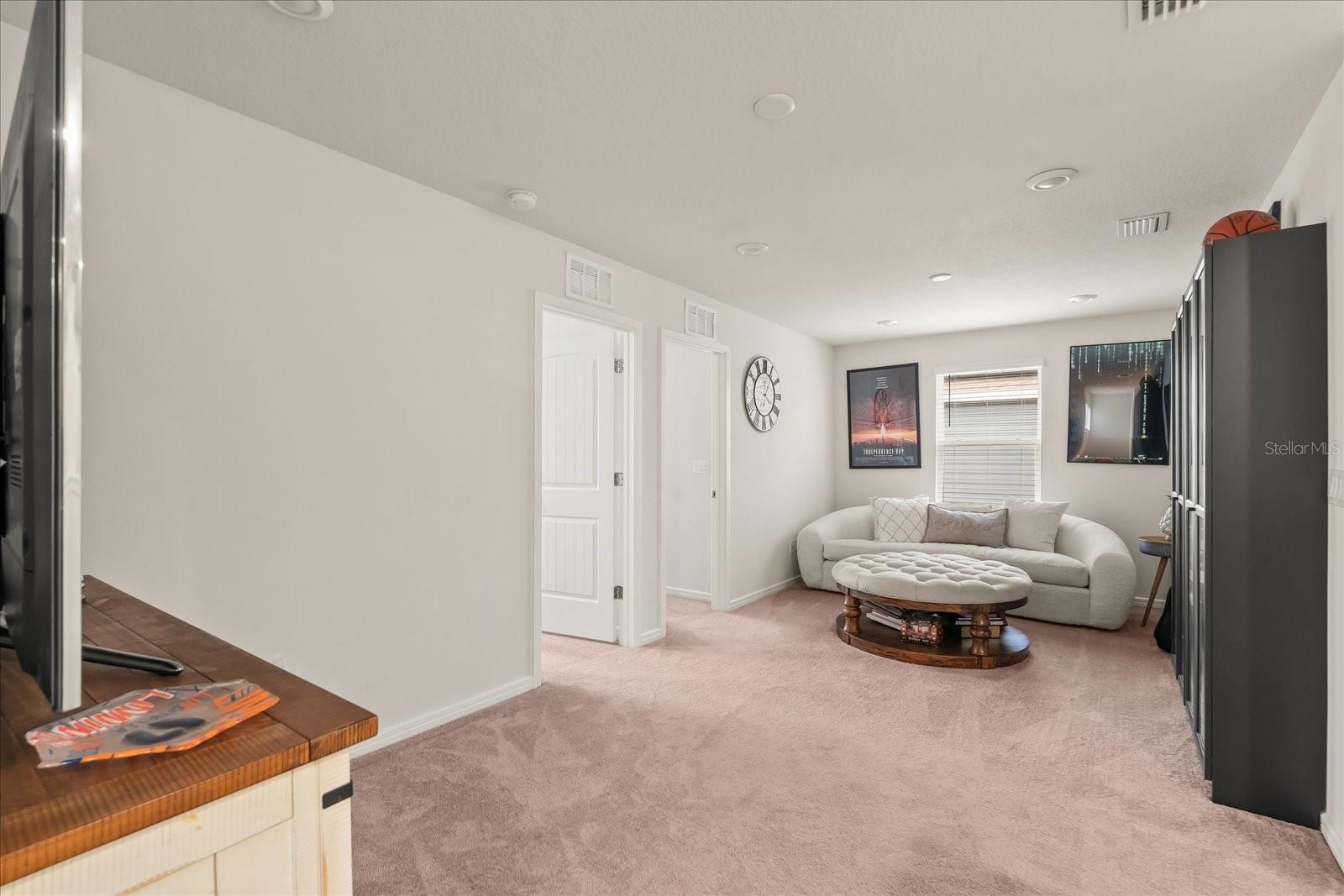 2624 BLOWING BREEZE AVE