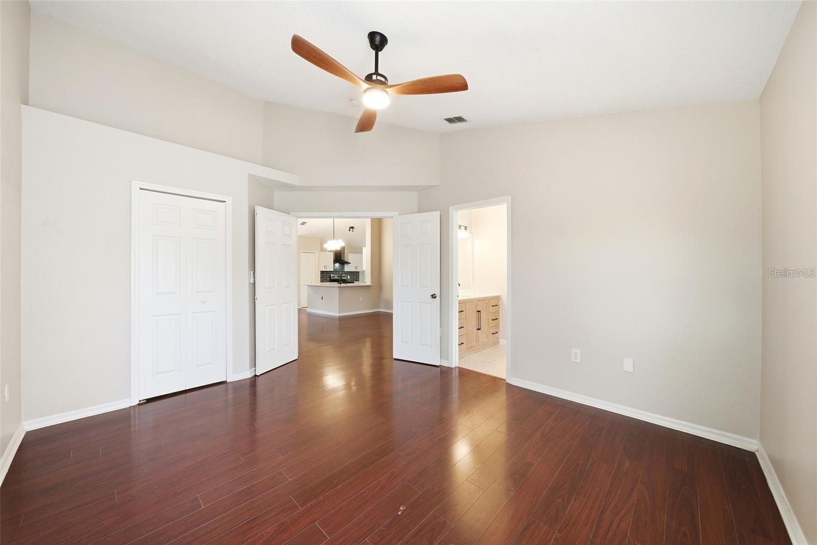 245 HOLLINGSHEAD LOOP