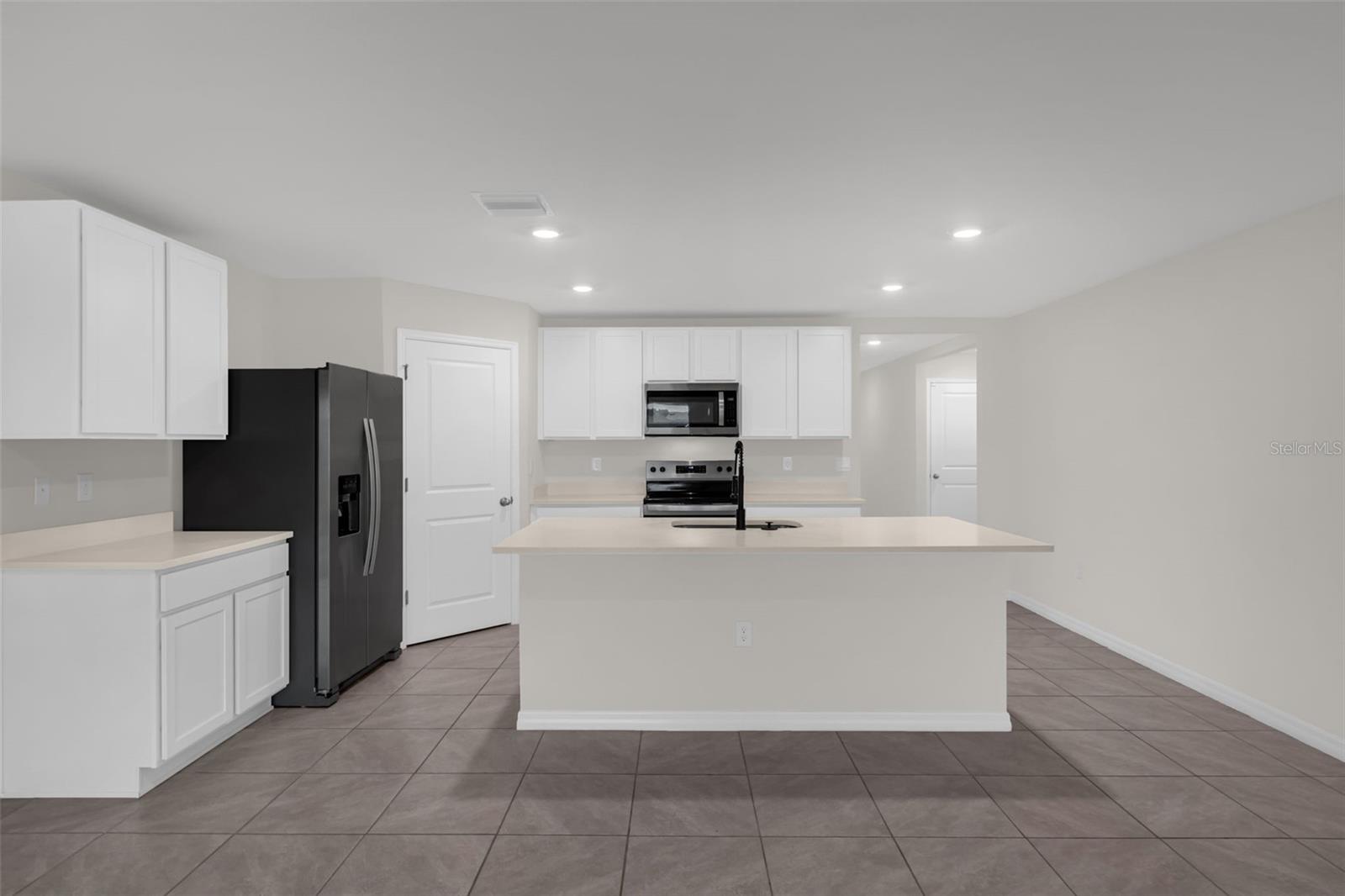 9109 SW 45TH TER