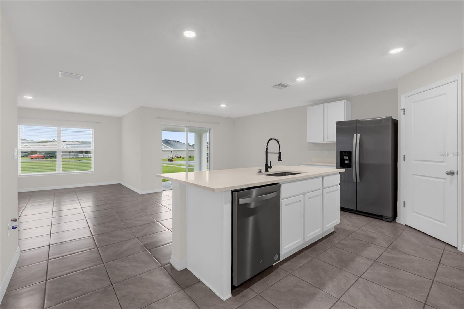 9109 SW 45TH TER