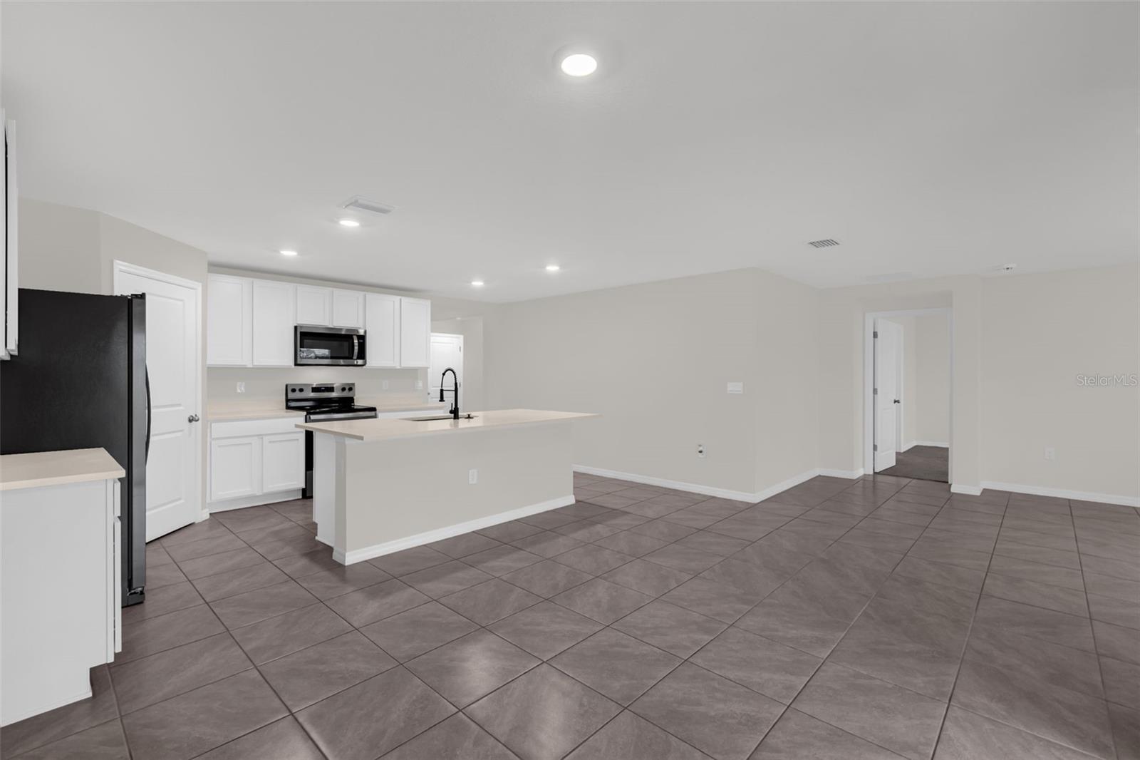 9109 SW 45TH TER