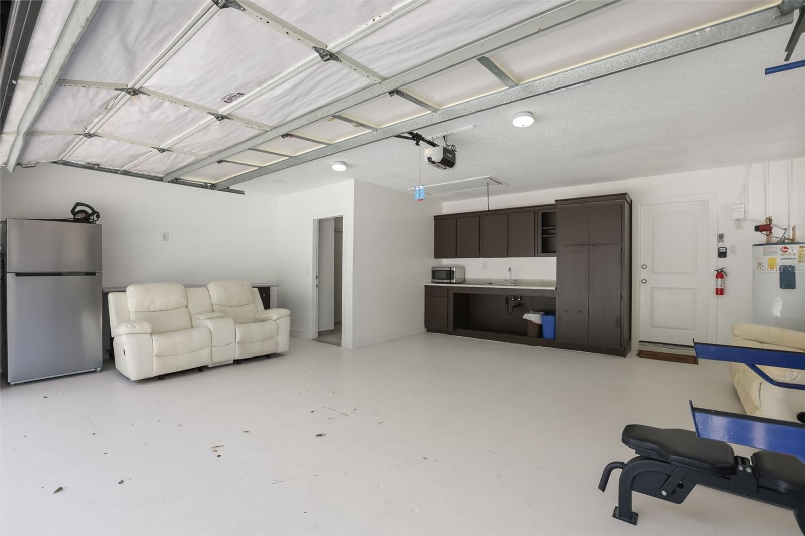 104 VALENCIA LOOP