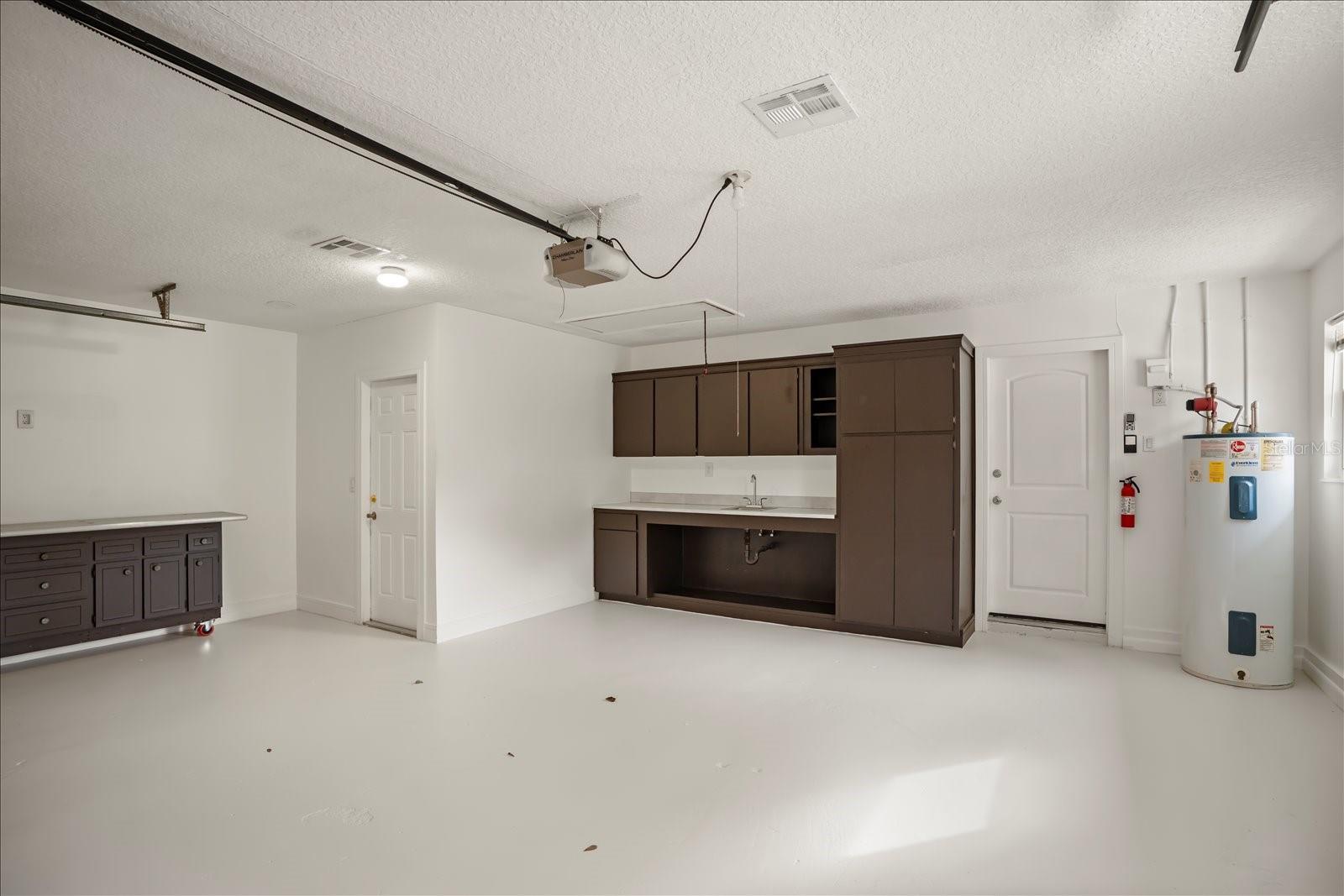 104 VALENCIA LOOP
