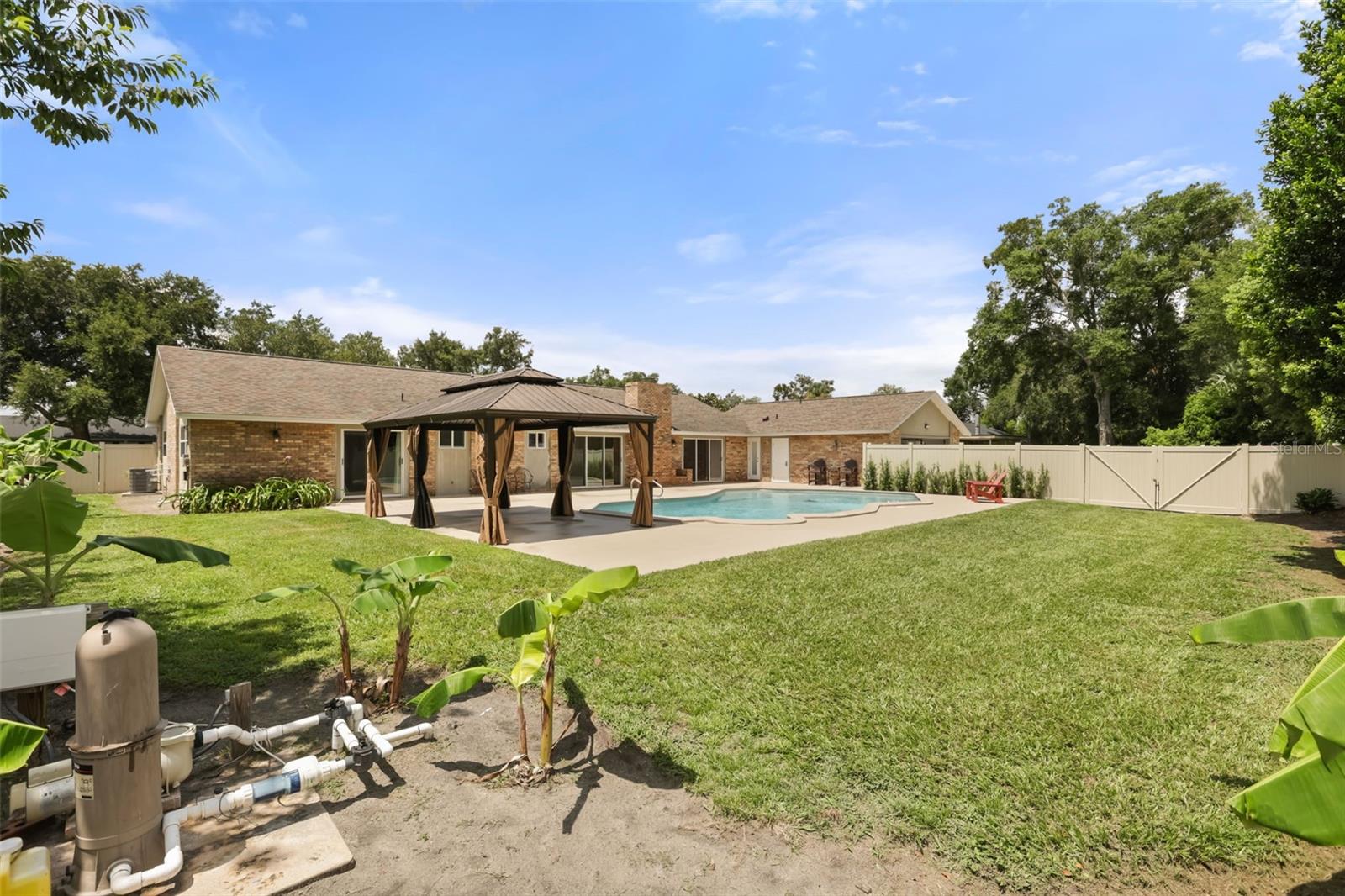 104 VALENCIA LOOP