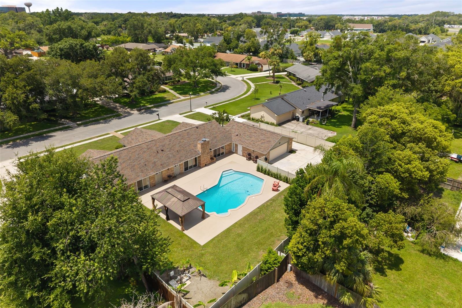 104 VALENCIA LOOP
