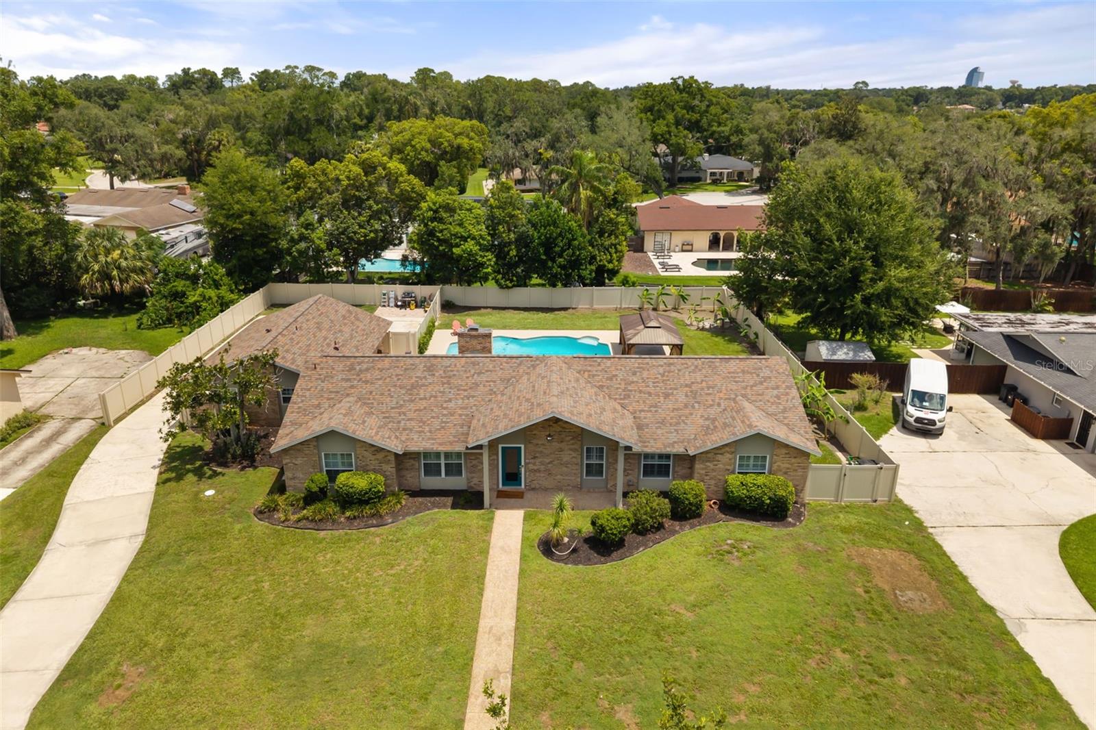 104 VALENCIA LOOP