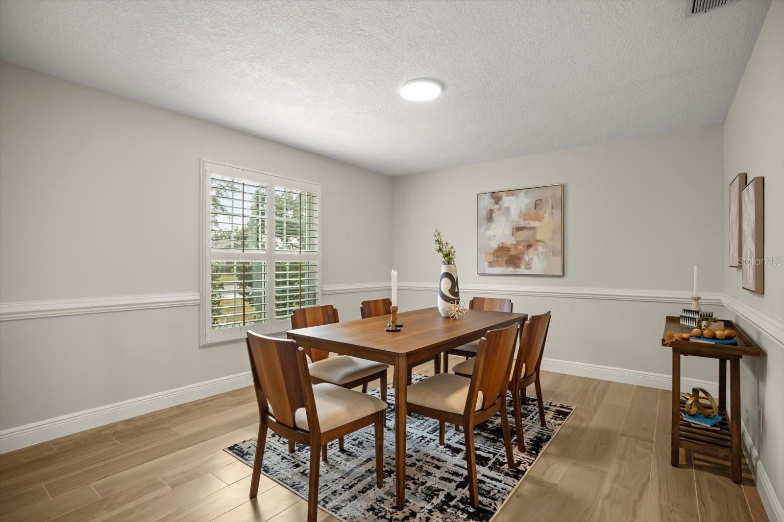 104 VALENCIA LOOP