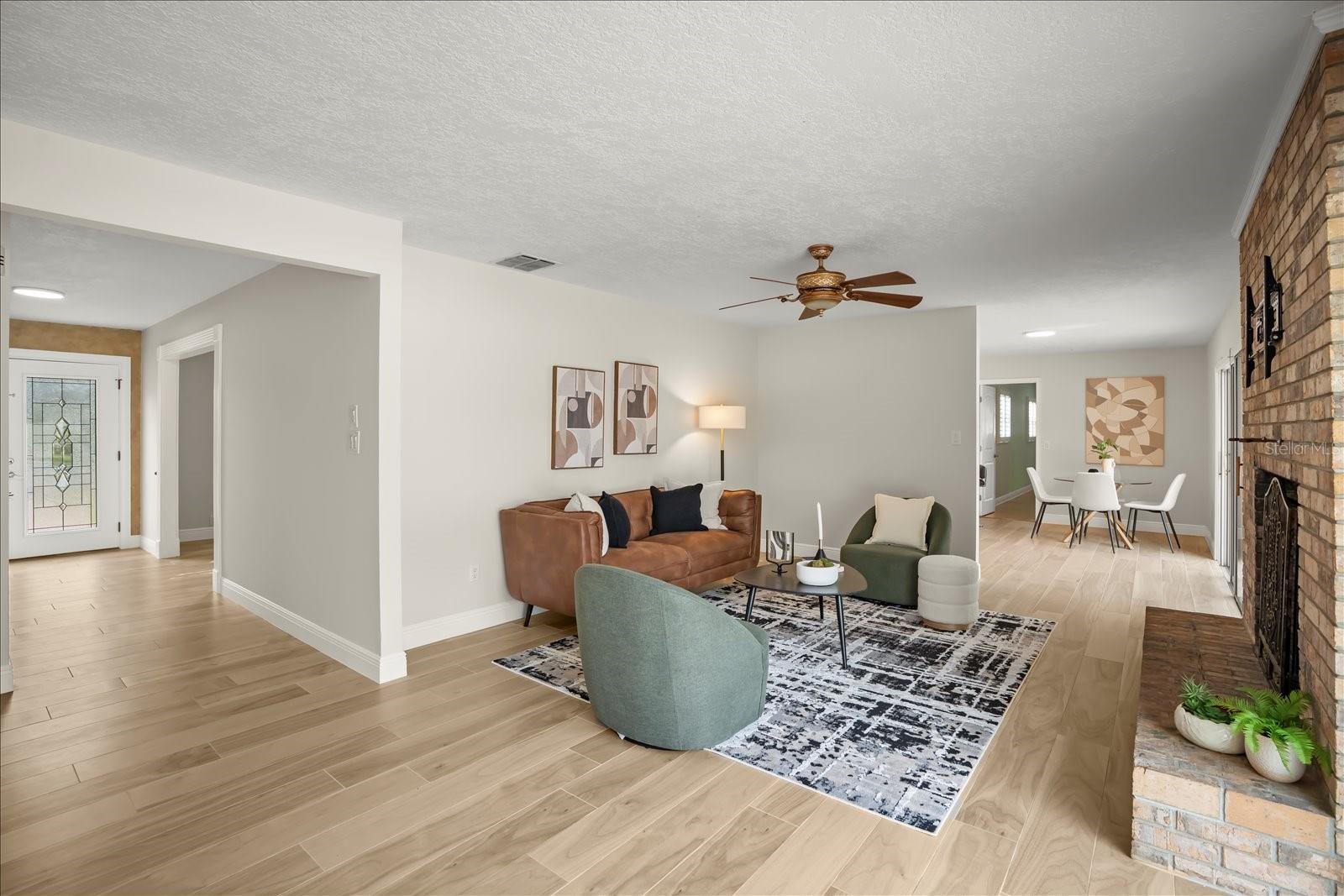 104 VALENCIA LOOP