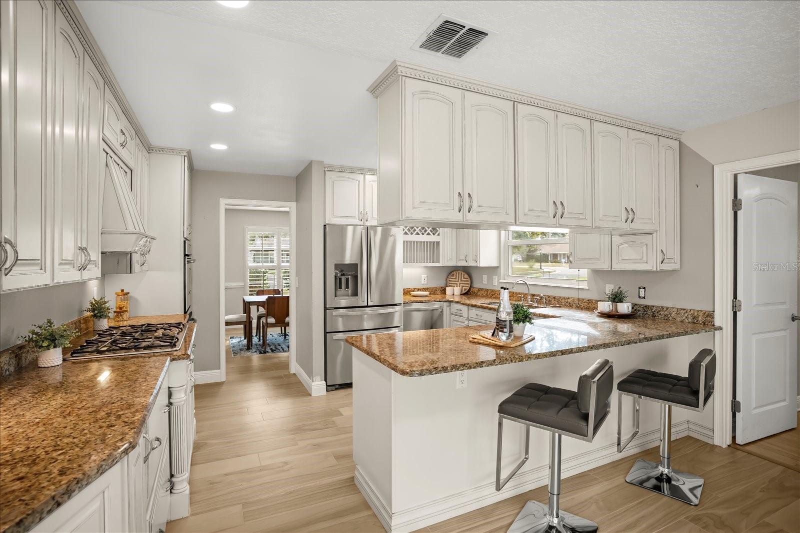 104 VALENCIA LOOP