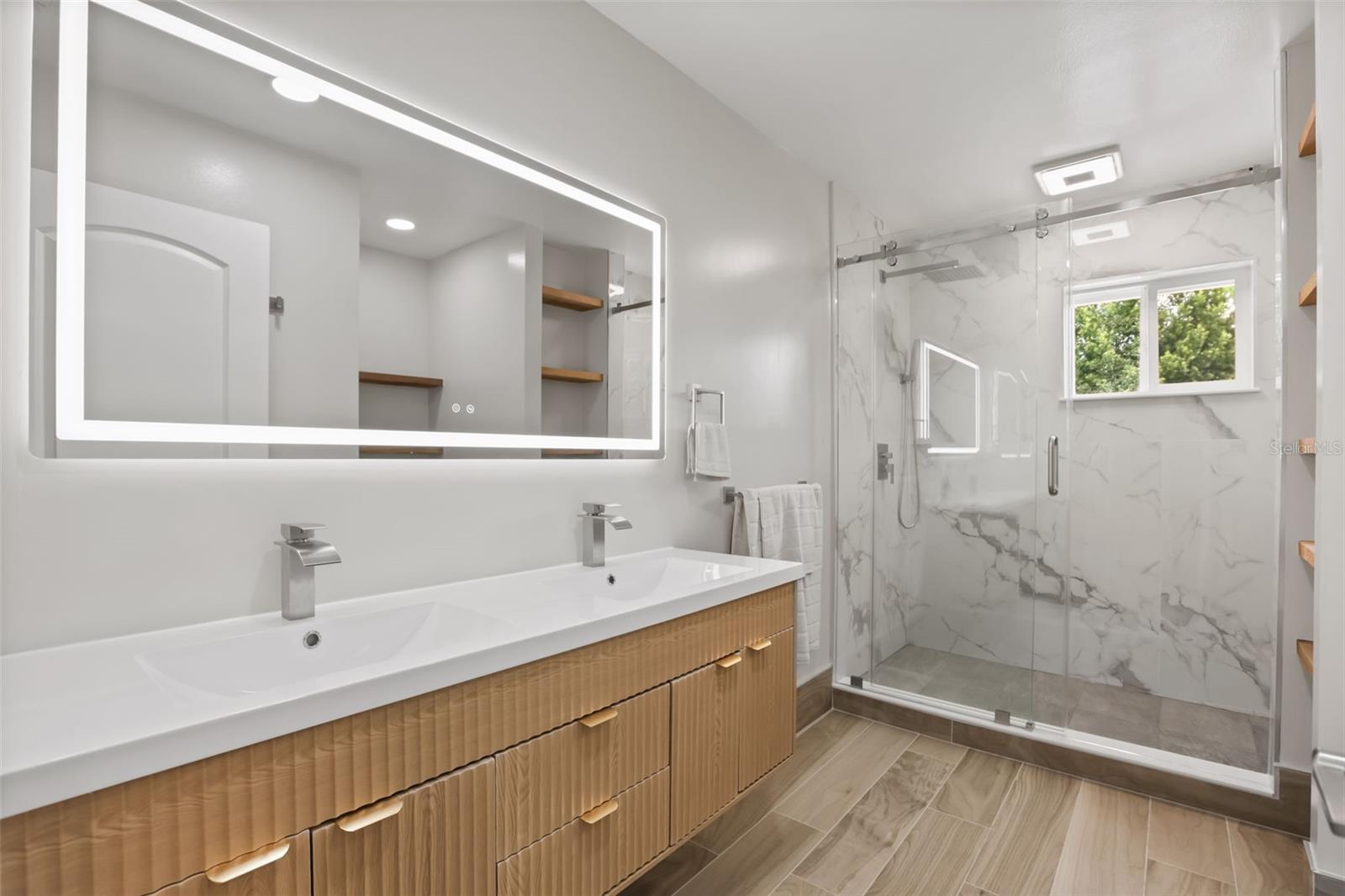 104 VALENCIA LOOP