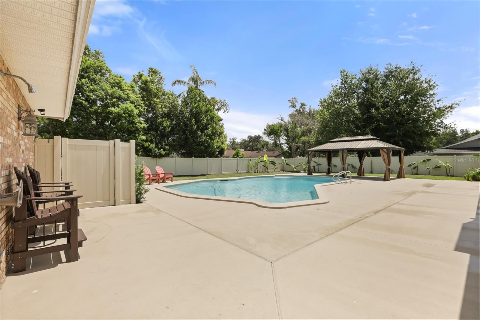 104 VALENCIA LOOP