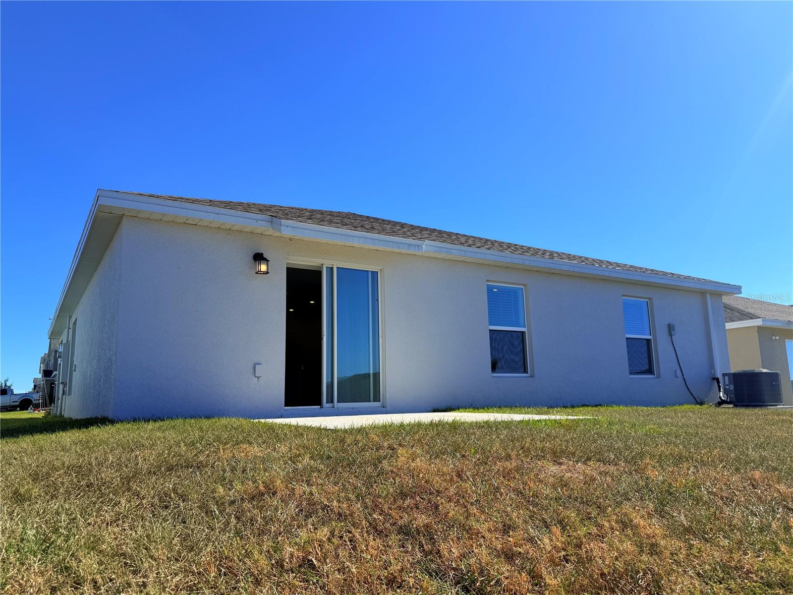 1945 HEART LAKE DR