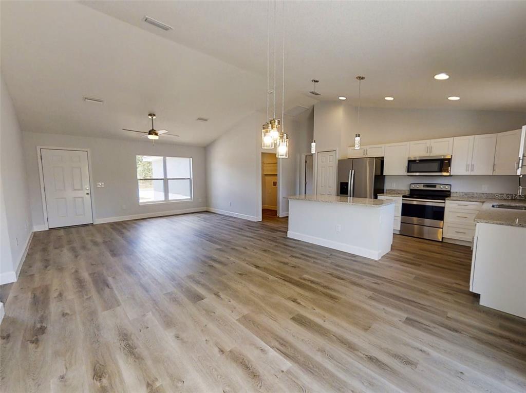 2081 SW 153 LOOP
