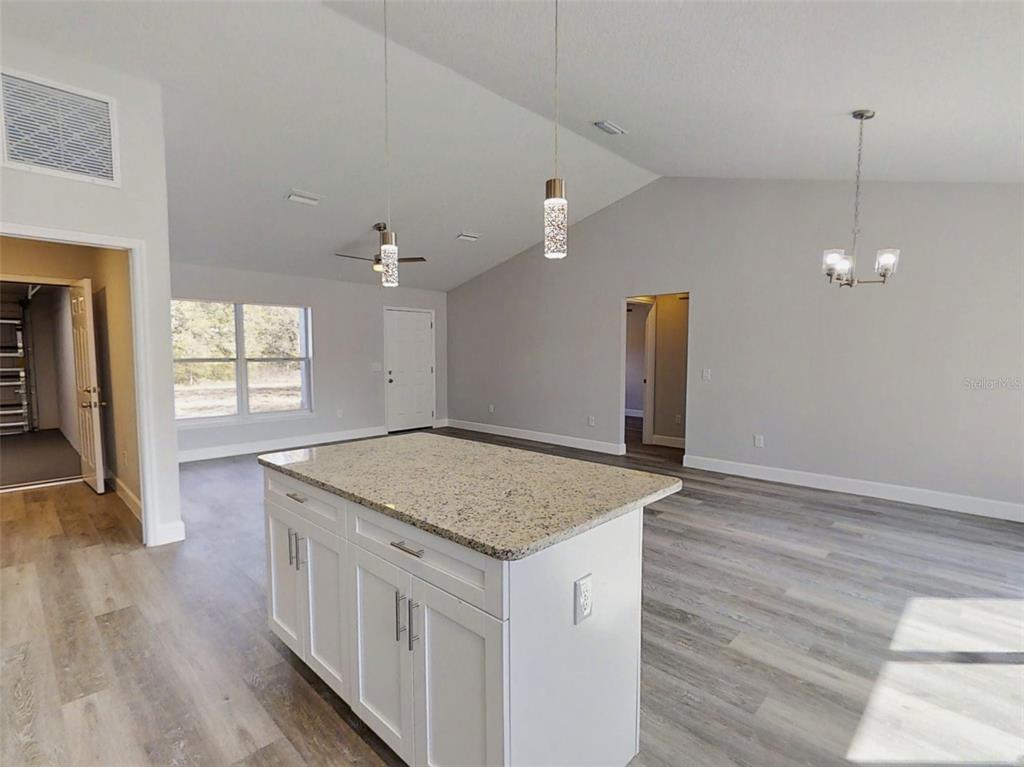 2081 SW 153 LOOP