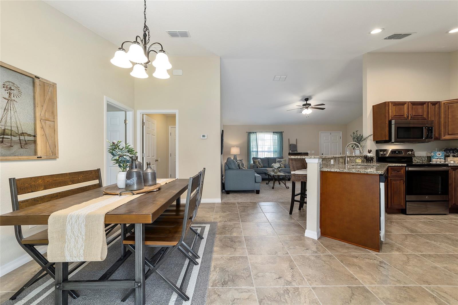 475 MARION OAKS DR