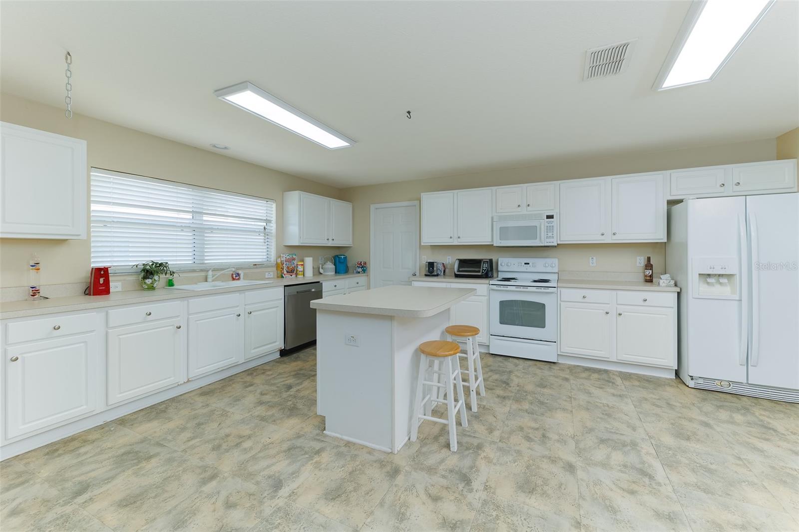 5302 SW 115TH LOOP