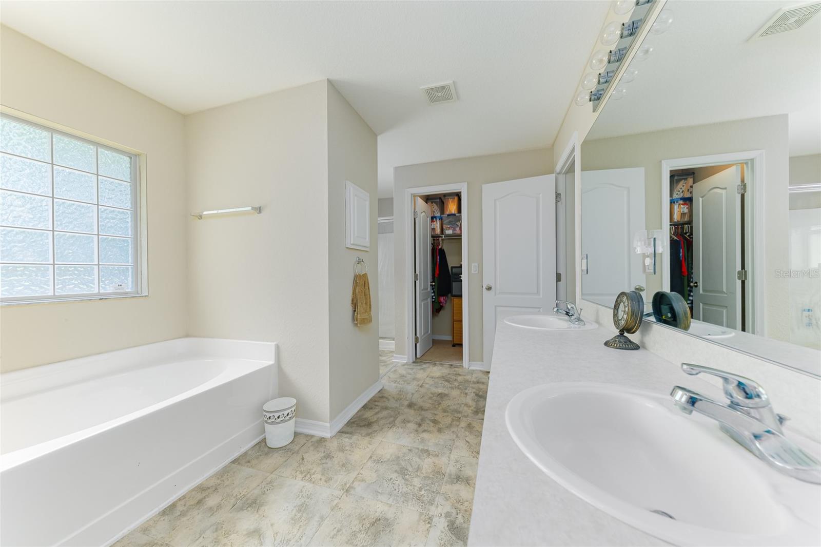 5302 SW 115TH LOOP