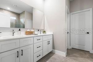 3239 SW 132 LN