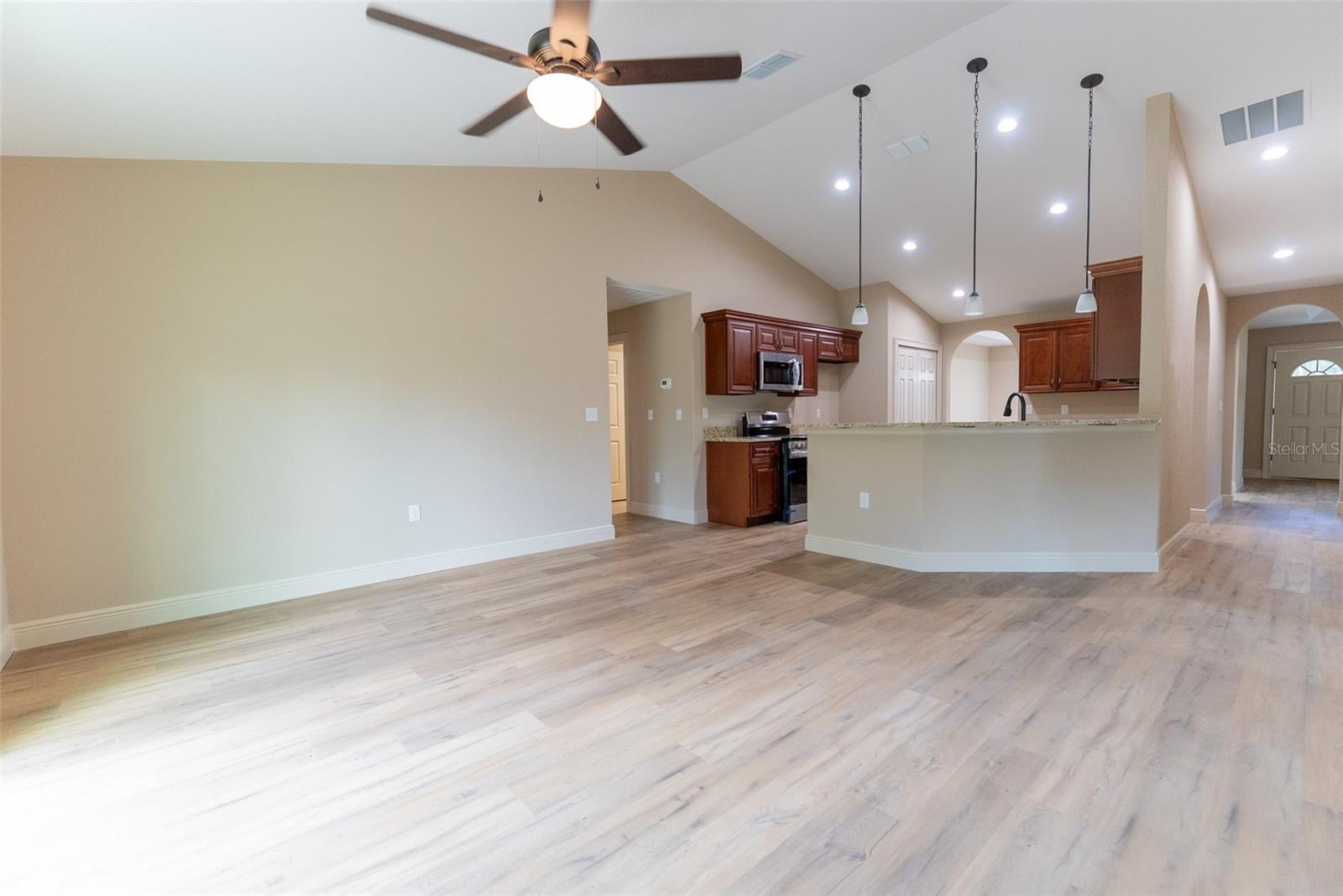 6617 SW 129 LOOP