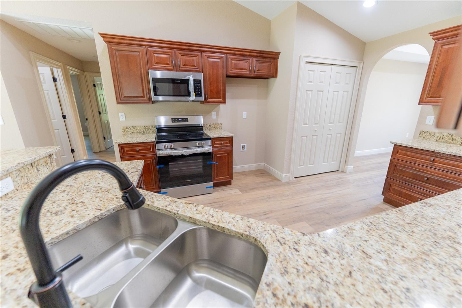 6617 SW 129 LOOP